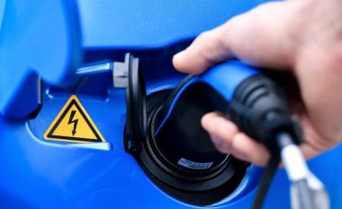 Kur do të jenë makinat elektrike më të lira se ato me benzinë apo naftë?