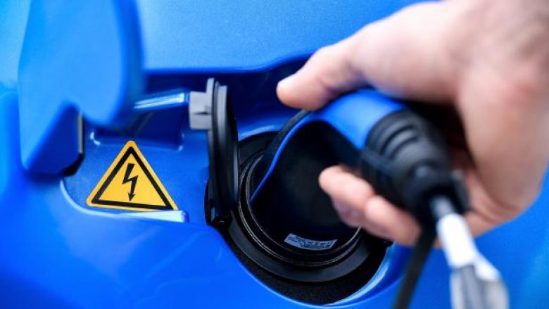 Kur do të jenë makinat elektrike më të lira se ato me benzinë apo naftë?