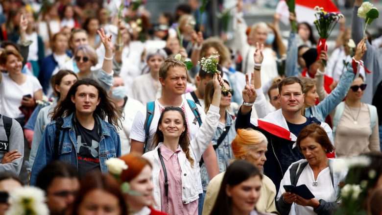 Bjellorusia bllokon mediat që raportojnë për demonstratat anti-Lukashenko