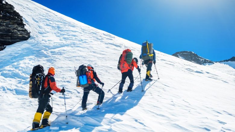 Hulumtoni vendin më të lartë në Tokë: Ekspeditë në Everest në video prej 360 gradësh