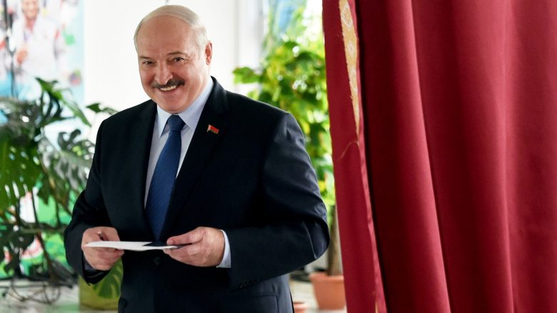 Nuk mërzitet për protestat: Lukashenko emëron kryeministrin dhe anëtarët e qeverisë