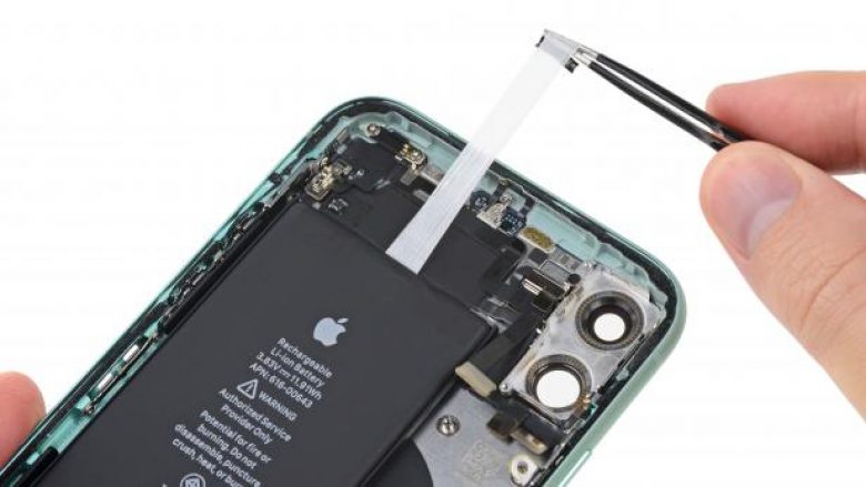 Apple po kursen në baterinë e iPhone 12