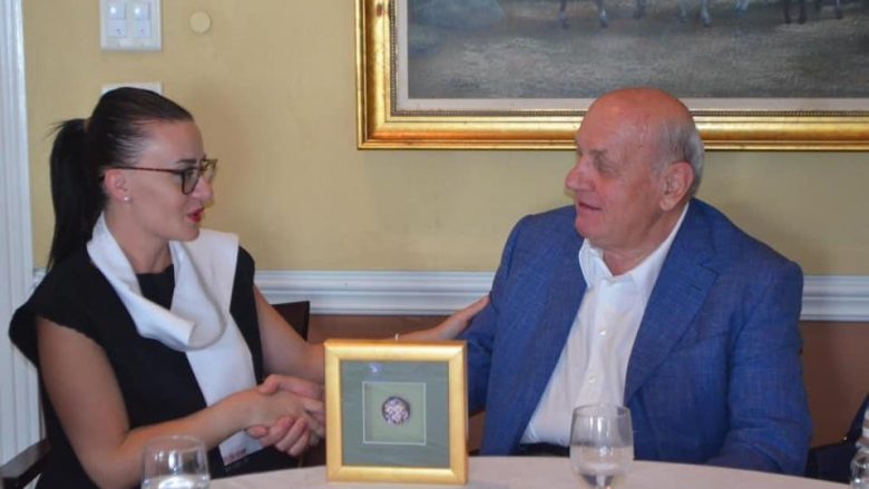 Haradinaj-Stublla takoi atdhetarin Xhim Xhema, veprën e tij e vlerëson frymëzim për secilën gjeneratë