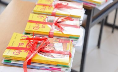 Librat falas në Shqipëri, Shahini: Këtë vit zgjeruam më tej skemën mbështetëse për librat falas