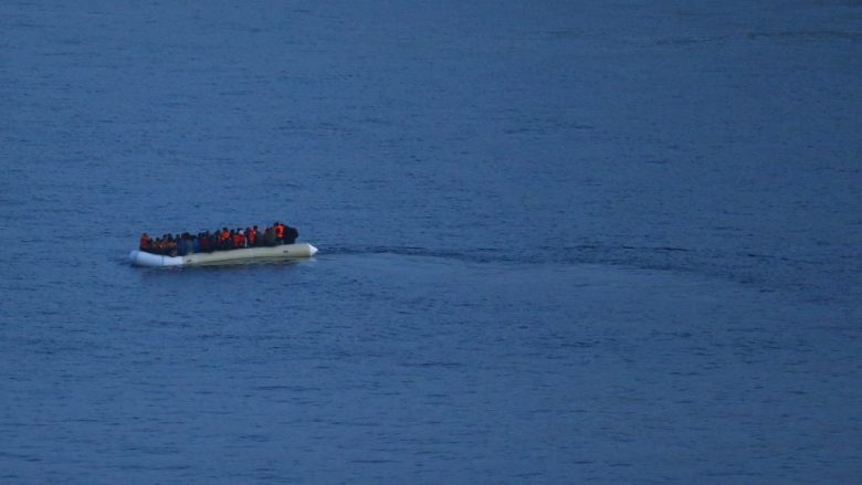Dhjetëra migrantë vdiqën në një anije nga Libia, thotë OKB