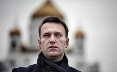 Kritiku i Kremlinit Aleksei Navalny ishte helmuar, thotë spitali i Berlinit