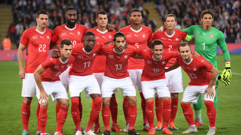 Lichtsteiner është pensionuar nga futbolli, Petkovic zbulon yllin shqiptar që do të jetë kapiten i Zvicrës