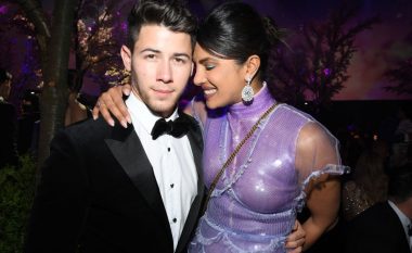 Nick Jonas dhe Priyanka Chopra adaptojnë një qenush: Jemi në dashuri me të