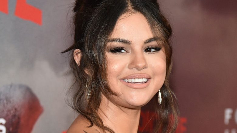 Selena Gomez i bashkohet komedisë së Steve Martin dhe Martin Short, “Only Murders in The Building”