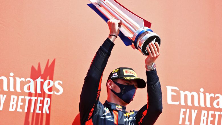 Verstappen fiton garën për çmimin e madh të Britanisë, probleme për Hamiltonin