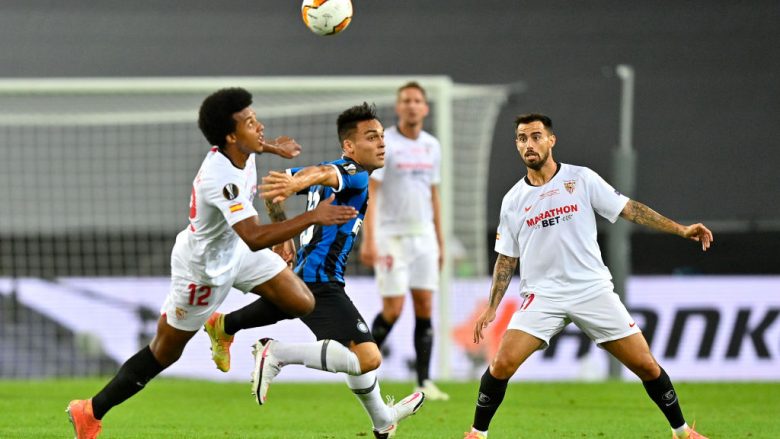 Sevilla – Inter, mbyllen 45 minutat e para të finales në EL – shënohen katër gola, por gjithçka e barabartë