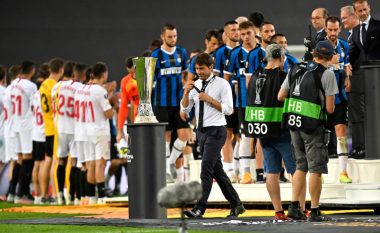I dëshpëruar me finalen e humbur, Conte befason me deklaratën e tij duke paralajmëruar largimin: Duhet të kuptoj nëse familja është më e rëndësishme se futbolli