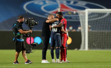 E ngushëlloi gjatë pas finales në Ligën e Kampionëve pasi nuk i ndalte lotët, Alaba zbulon bisedën që pati me Neymarin