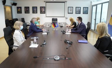 Ambasadori i ri gjerman në Kosovë premton mbështetje për projektet në fuqizimin e sundimit të ligjit