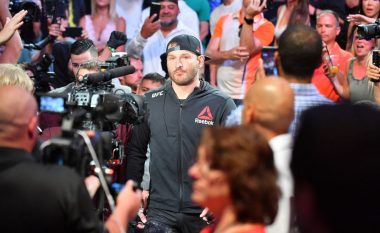 Pasuria e kampionit të UFC-së, Stipe Miocic dhe përfitimet nga meçet me Daniel Cormier