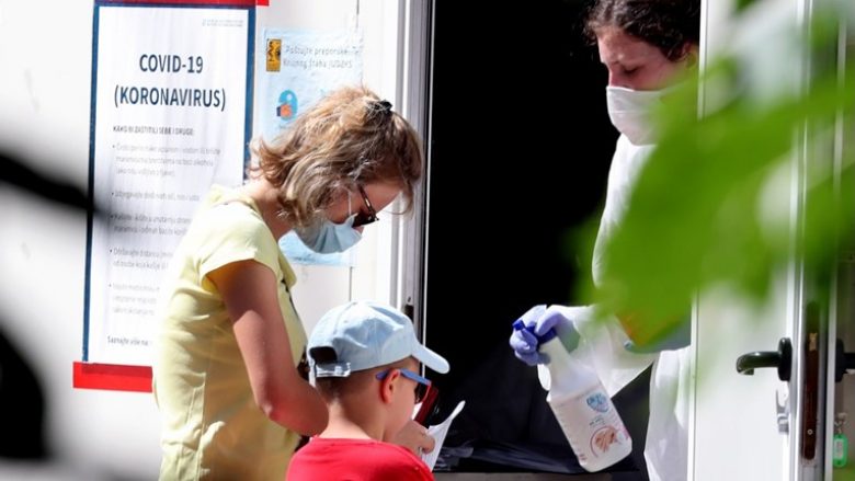 Pas një dite rekord, Bosnja ka shumë më pak raste të reja me coronavirus