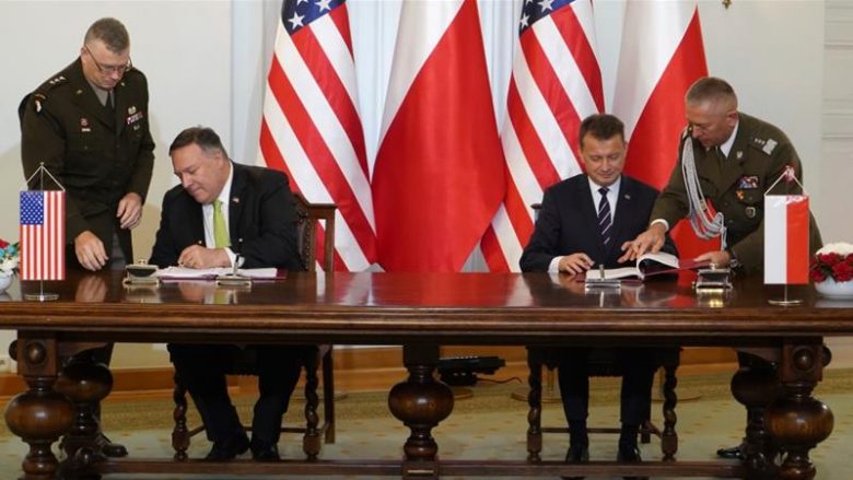 SHBA dhe Polonia nënshkruajnë marrëveshje për bashkëpunim ushtarak, parashihet shtimi i trupave amerikane