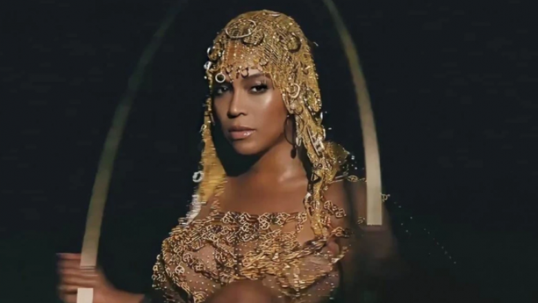 Në “Black is King”, Beyonce sërish vishet nga stilistët shqiptarë Kujta & Meri