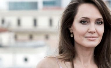 Angelina Jolie thotë se po kalon kohë të mirë me gjashtë fëmijët gjatë karantinës