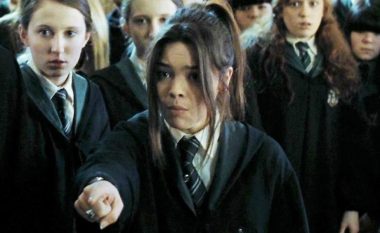 Aktorja e “Harry Potter”, Scarlett Byrne bëhet nënë për herë të parë