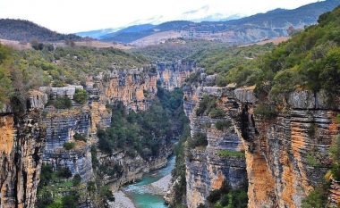 Kanionet e Osumit në Shqipëri, perlë e natyrës dhe destinacion turistik