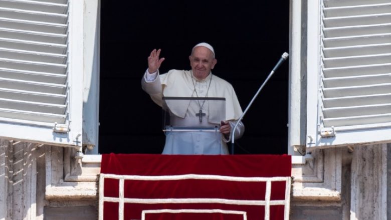 Papa Françesku do të rifillojë javën e ardhshme me audiencat publike