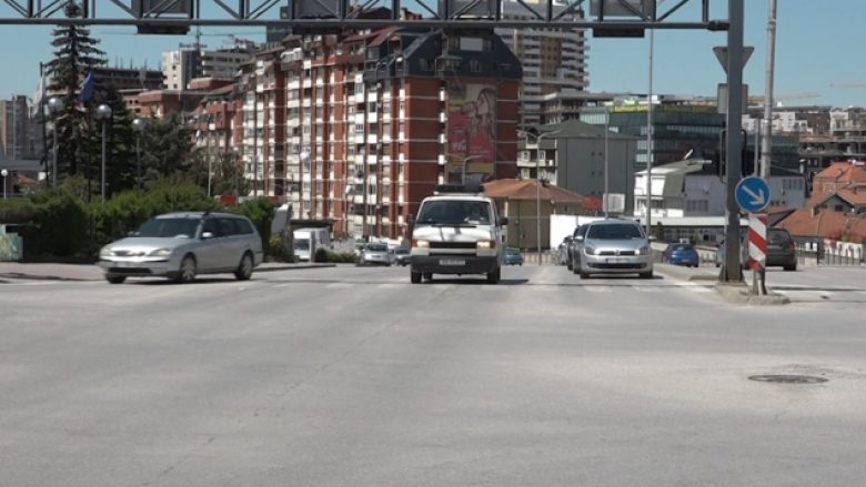 ​Bie importi i automjeteve 30 përqind, rënie e konsiderueshme e të hyrave në Doganë