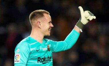 Ter Stegen operohet me sukses, do t’i mungojë Barcelonës disa muaj