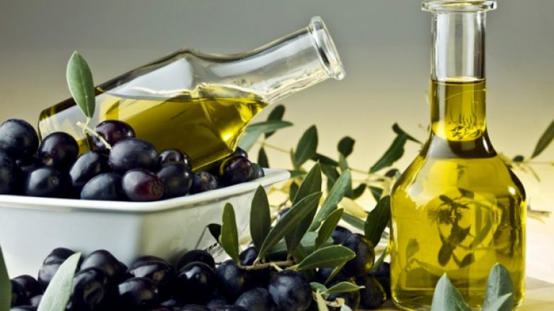 Shqipëri: Çmimi i vajit të ullirit do rritet, përpunuesit thonë se këtë vit ka pak sasi