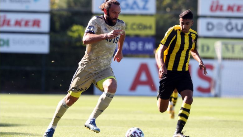 Vedat Muriqi shënon një supergol ndaj Istanbulspor në ndeshjen lamtumirëse të legjendës Emre Belozoglu