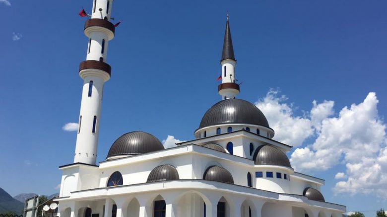 Vjedhje në një xhami në Vitomiricë të Pejës