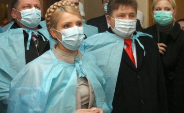 Timoshenko u diagnostifikua me COVID-19, bëhet për respirator