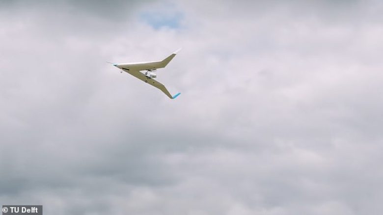 Prototipi është gati, aeroplani në formë “V-je” që do “pushtojë” qiejt së shpejti dhe djeg 20 përqind më pak karburant
