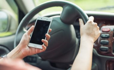 Britani, burgim të përjetshëm për shoferët që shkaktojnë aksidente fatale, teksa përdorin celularin në timon
