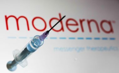 “Moderna” ngadalëson regjistrimin e vullnetarëve për provën klinike të vaksinës kundër COVID-19