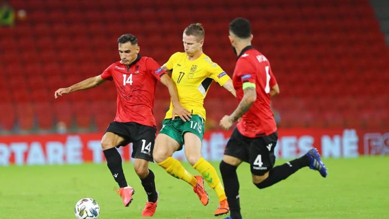 Notat e lojtarëve, Shqipëri 0-1 Lituani: Mihaj bindë, Hysaj dështim
