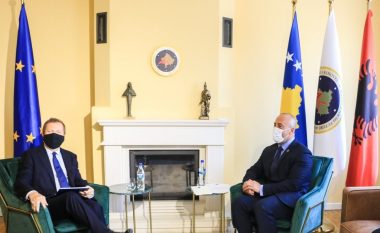 Haradinaj pret në takim shefin e zyrës së BE-së, flasin për zhvillimet në vend