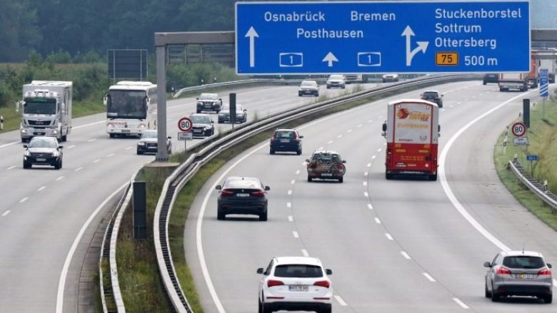 Bundestagu gjerman votoi përsëri për kufizimin e shpejtësisë në autostradë