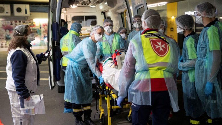 Eksperti francez: Vendi mund të përballet me “situata kritike” në dhjetor në rast se vazhdojnë rritjet e rasteve nga coronavirusi me të njëjtin ritëm