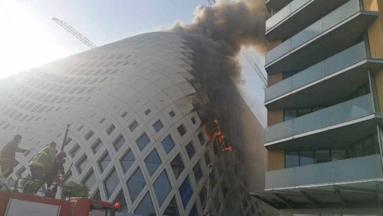 Një qendër tregtare përfshihet nga zjarri, i treti brenda një jave në Bejrut