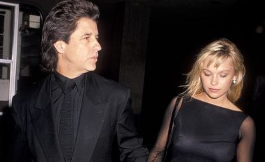 Pamela Anderson thotë se martesa 12-ditorëshe me Jon Peters ishte vetëm ‘drekë e çuditshme’