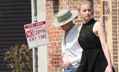 Amber Heard merr vëmendje gjatë shëtitjes me të dashurën e saj, Bianca Butti