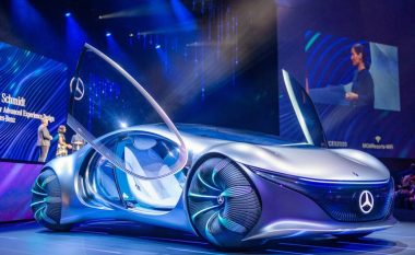 Mercedes-Benz shfaq pamjet e makinës së saj futuriste që nuk ka timon