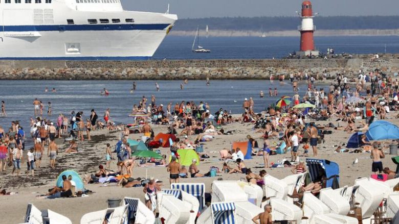 Vala e nxehtësisë tejkalon “rekordet e shtatorit” në Evropën perëndimore