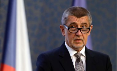 “OBSH duhet ta mbyllë gojën”, kryeministri çek i drejtohet organizatës pas kritikave të fundit