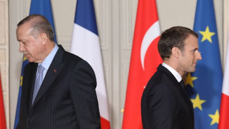 Erdogan thotë se Franca po drejtohet nga “një i paaftë”