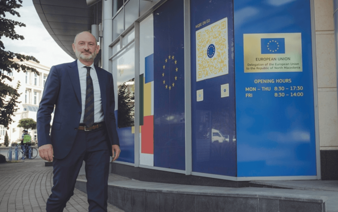 Ambasadori i BE-së, David Geer prezent në seancën parlamentare për ...