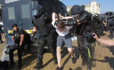 Kaos në Bullgari: Xhandarmëria del në rrugë, protestuesit “Kjo nuk është Bjellorusia”