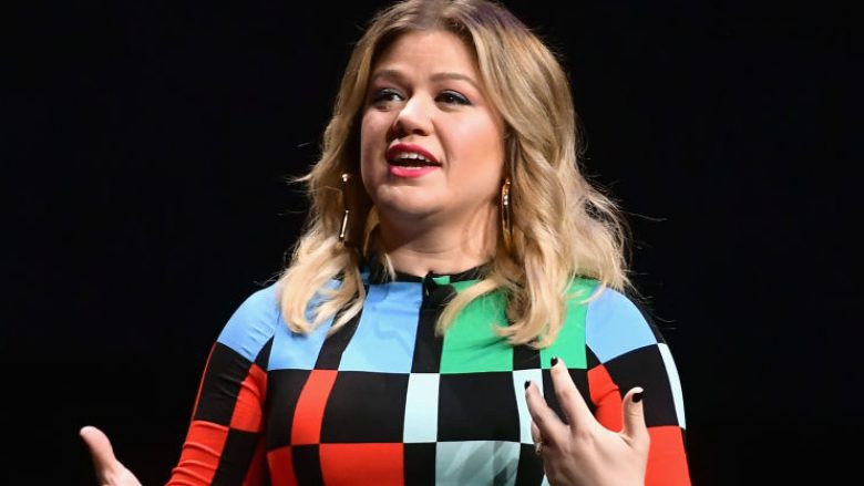 Kelly Clarkson flet sërish për divorcin nga Brandon Blackstock: Fëmijët e mi vijnë në radhë të parë