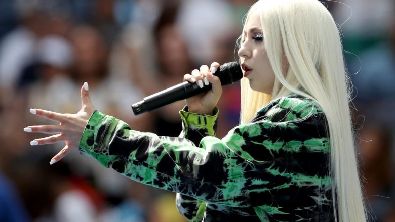 Ava Max publikon këngën e re “OMG What’s Happening”